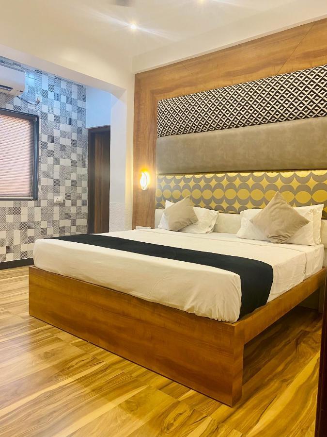 Itsy Hotels Banana Boutique Варанаси Екстериор снимка
