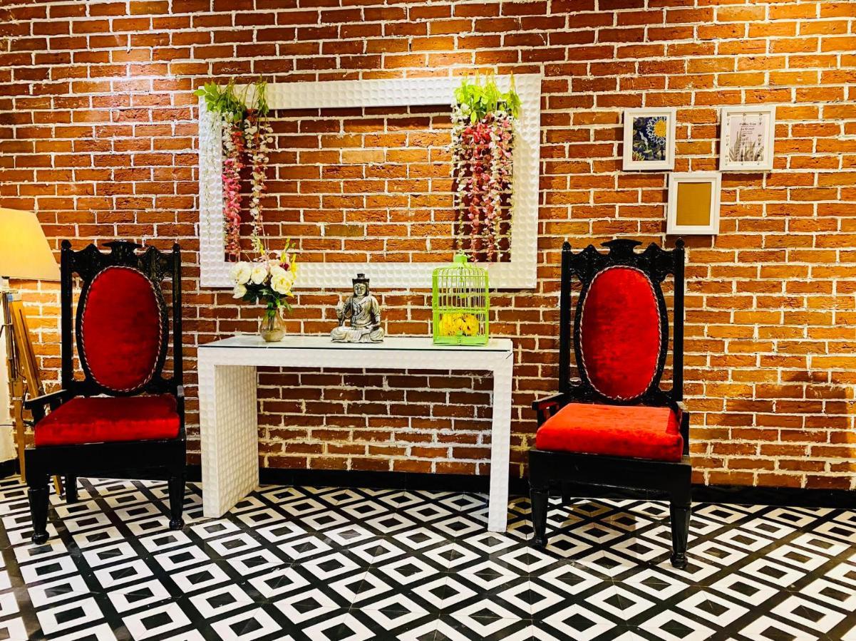 Itsy Hotels Banana Boutique Варанаси Екстериор снимка