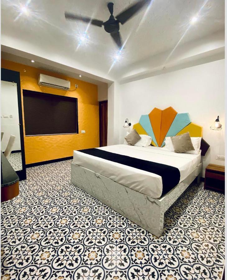 Itsy Hotels Banana Boutique Варанаси Екстериор снимка