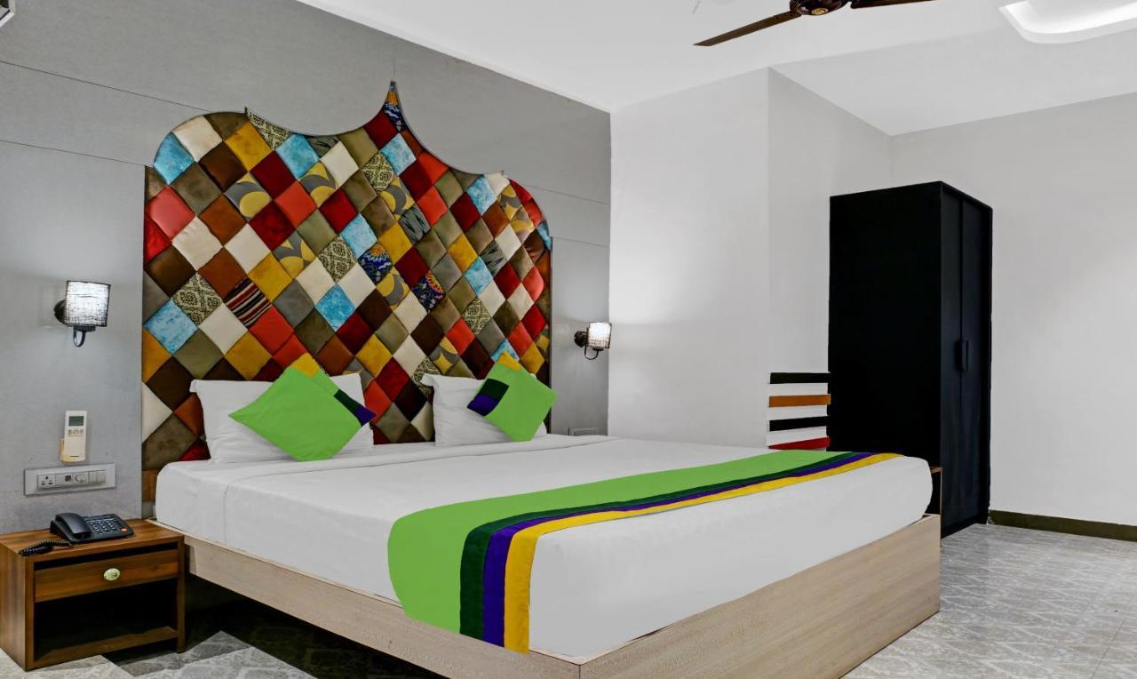 Itsy Hotels Banana Boutique Варанаси Екстериор снимка