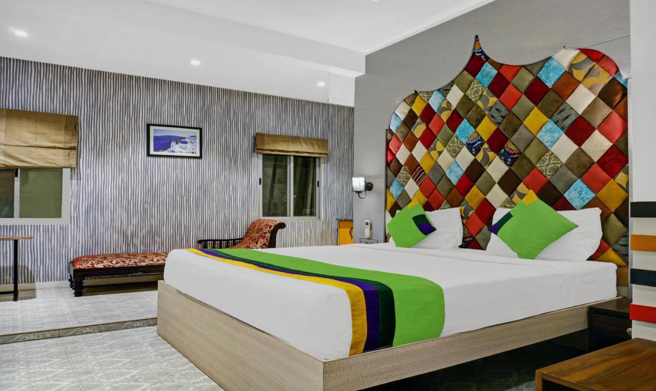Itsy Hotels Banana Boutique Варанаси Екстериор снимка