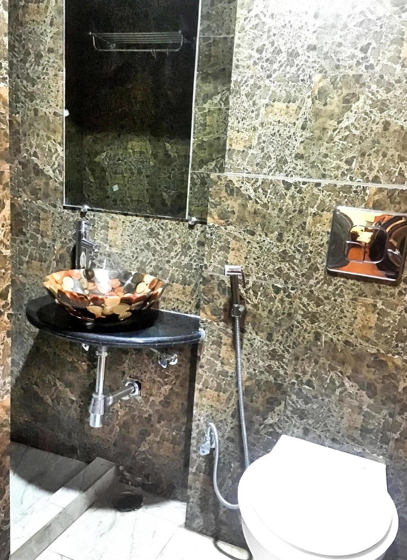 Itsy Hotels Banana Boutique Варанаси Екстериор снимка